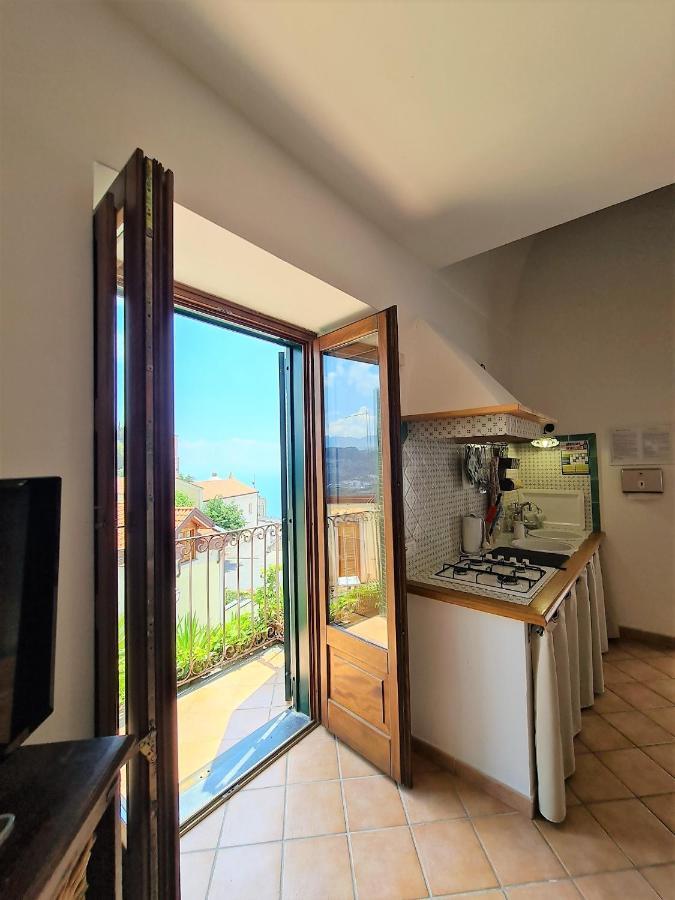 アマルフィLa Casa Dei Ventiアパートメント エクステリア 写真